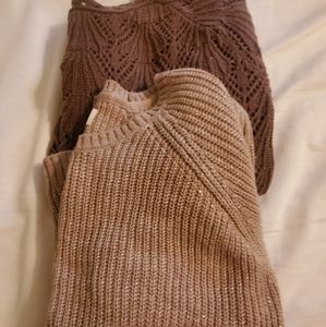 2 sweaters size L